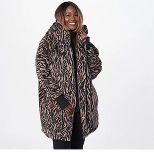 G.I.L.I  Sherpa Lounger Lite Plush Hoodie